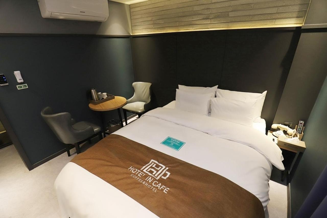 Hotel In Cafe Doksan Seoul Room photo